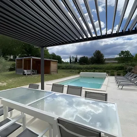 Des Vignes Piscine & Clim *